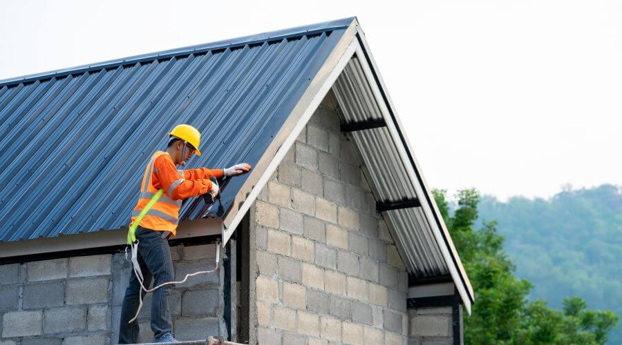 Professional Flat Roofing Installation in East Lynn, WV